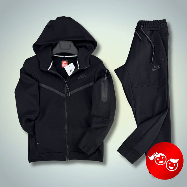 Otroški športni komplet Nike Tech Fleece, črn. 2024. Premium kakovost