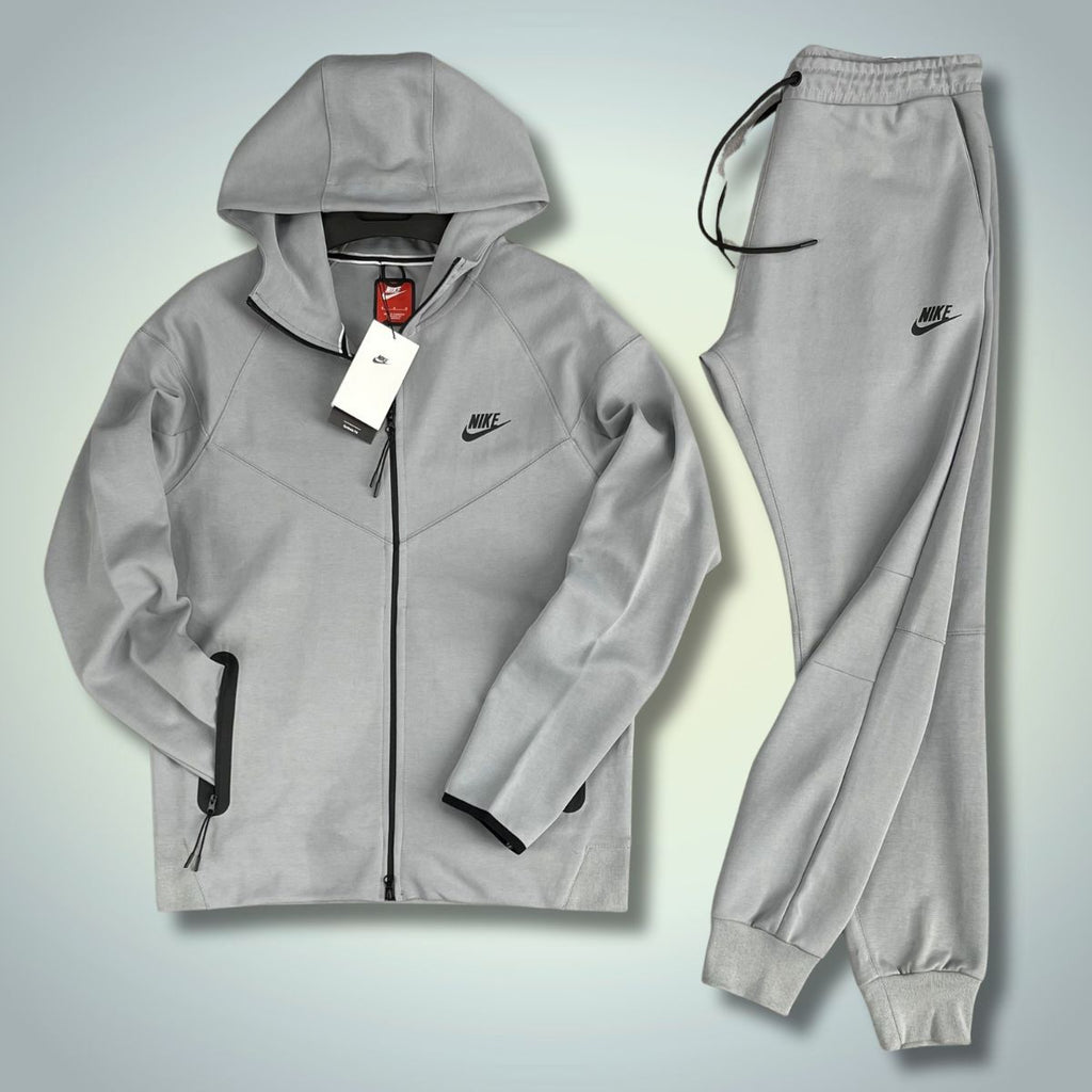 Nike Tech Fleece moška trenirka, svetlo siva. Model 2023. Vrhunska kakovost