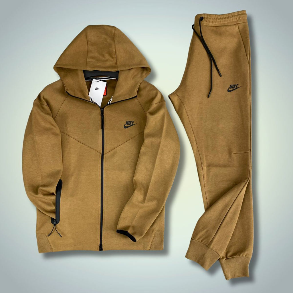 Nike Tech Fleece moška trenirka, rjava. Model 2023. Vrhunska kakovost