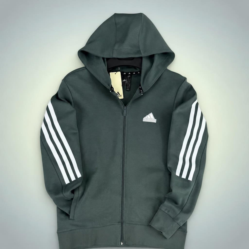 Adidas moški pulover s kapuco, trije trakovi, žajbljevo zelena. Premium kakovost