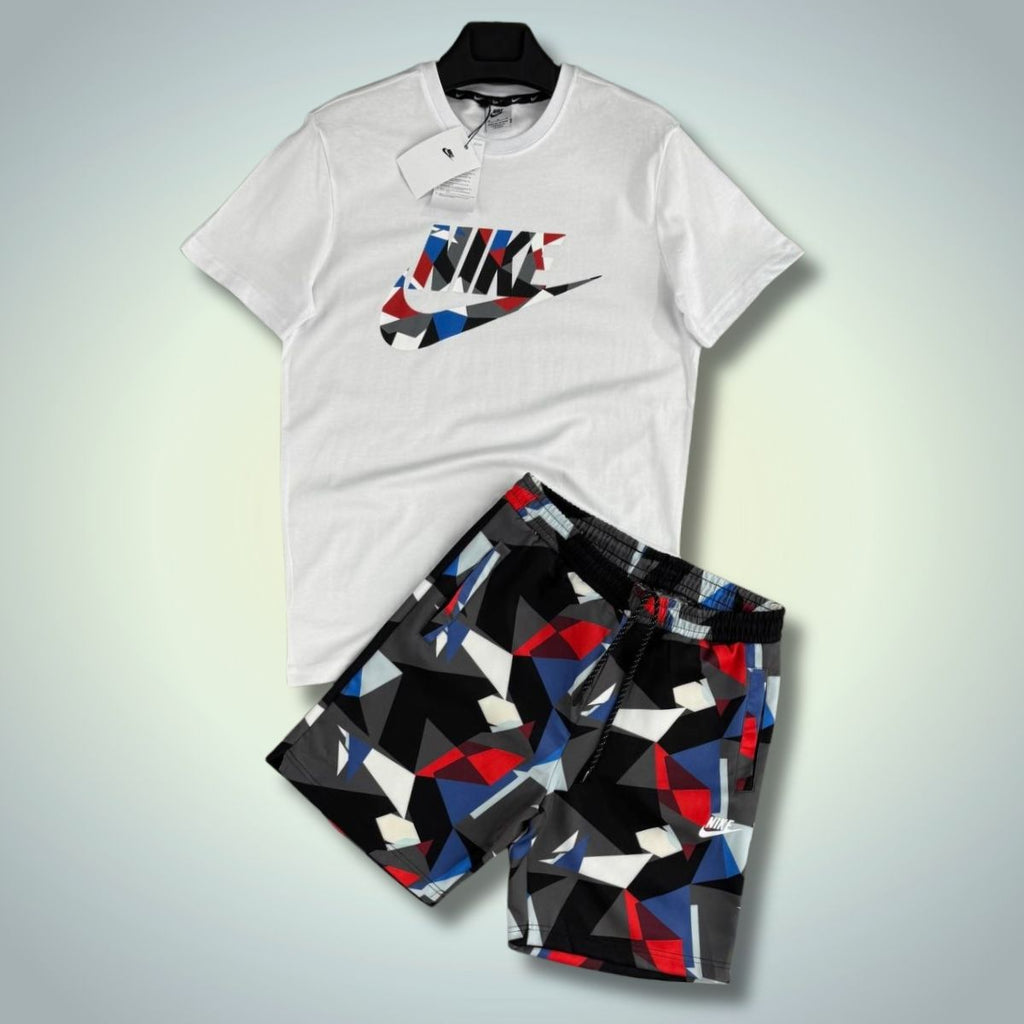 Set cu pantaloni scurți pentru bărbați Nike, culoare camuflaj, alb. Calitate premium