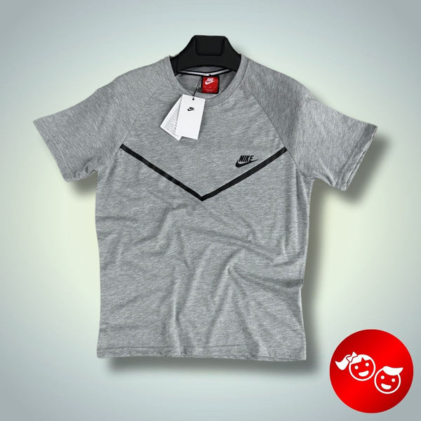 Nike Tech Fleece otroška majica, klasične sive barve. Model 2024. Vrhunska kakovost