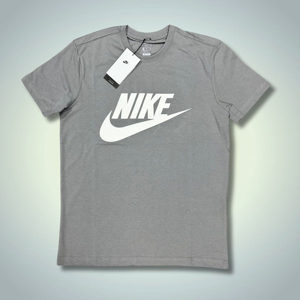 Nike moška majica, Siva, Beli logo. Vrhunska kakovost