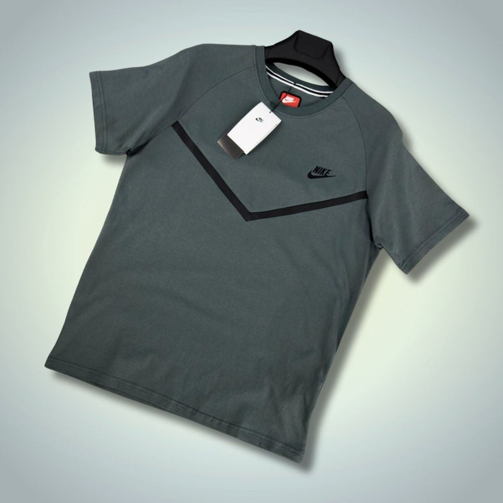 Nike Tech Fleece moška majica, grafitna. Model 2024. Vrhunska kakovost