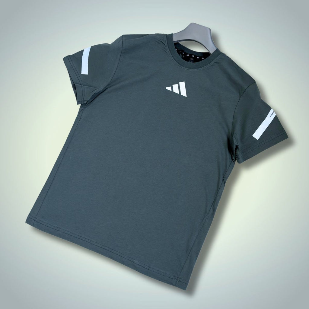 Moška majica Adidas, žajbljevo zelena, Model 2025. Vrhunska kakovost