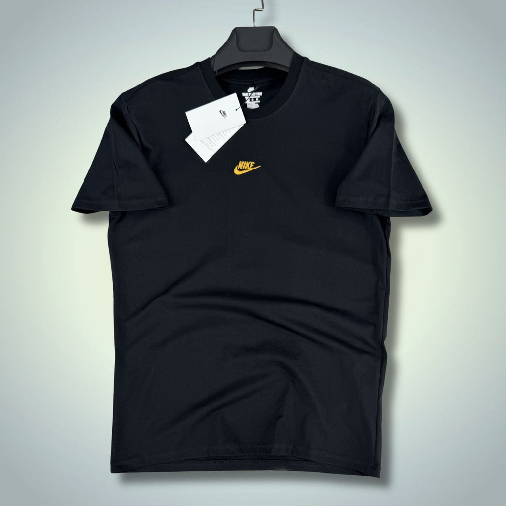 Moška črna klasična Nike majica. Premium kakovost