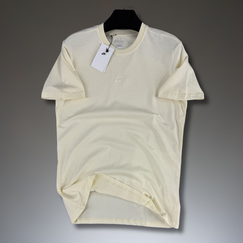 Moška umazano bela klasična Nike majica. Premium kakovost