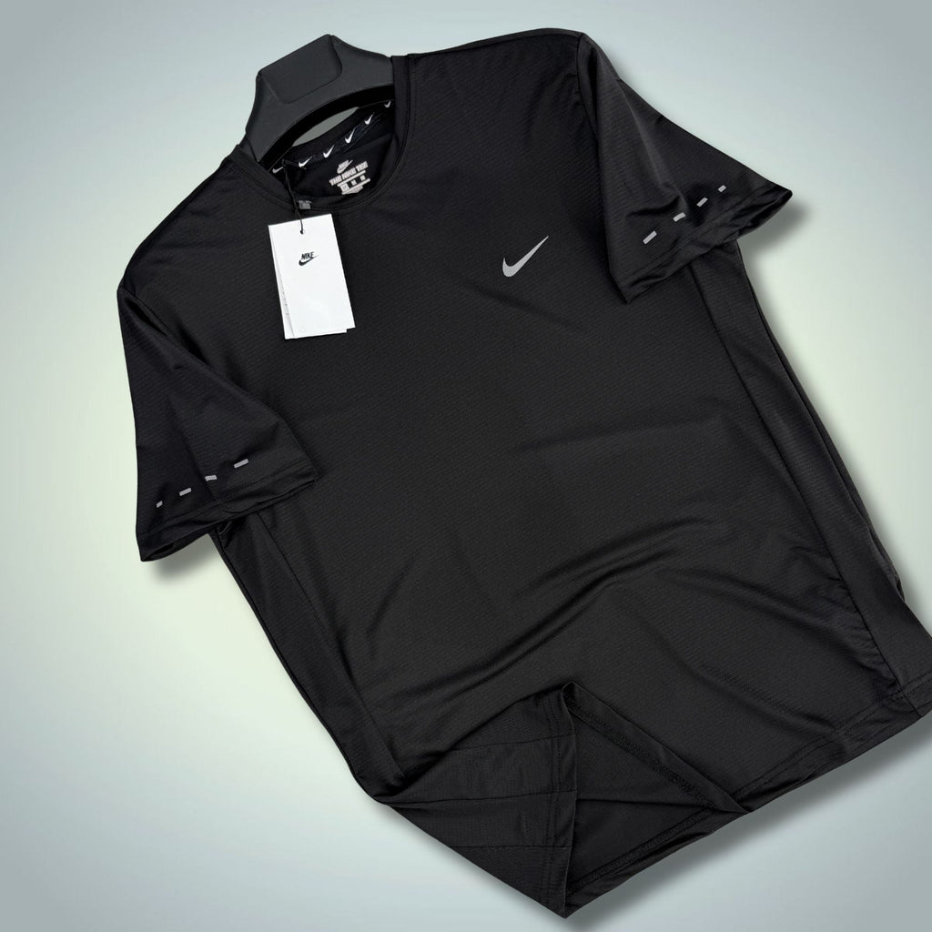 Moški športni črni majica Nike. Premium kakovost