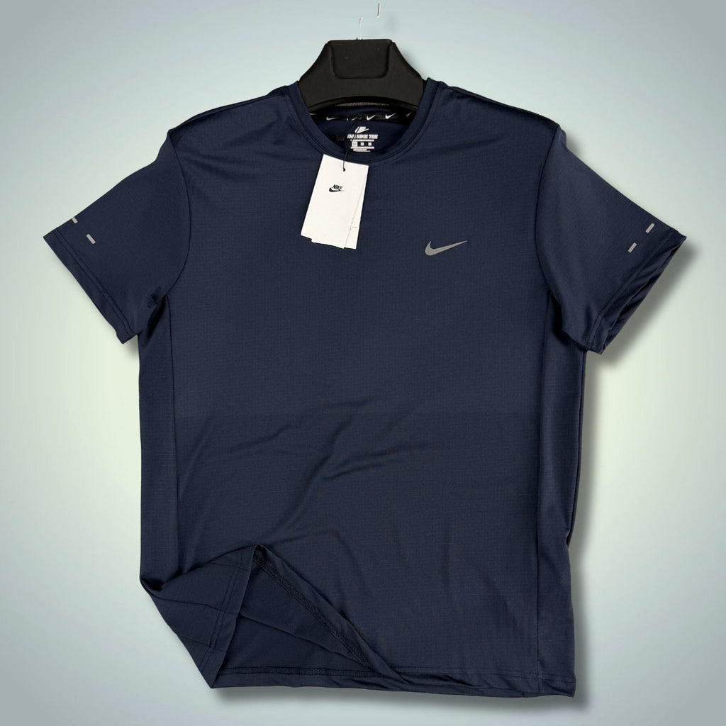 Moški športni temno modri majica Nike. Premium kakovost