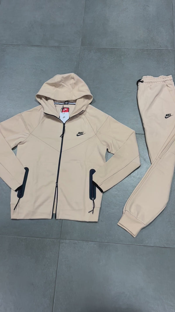 Nike Tech Fleece moška trenirka, bež. Model 2023. Vrhunska kakovost