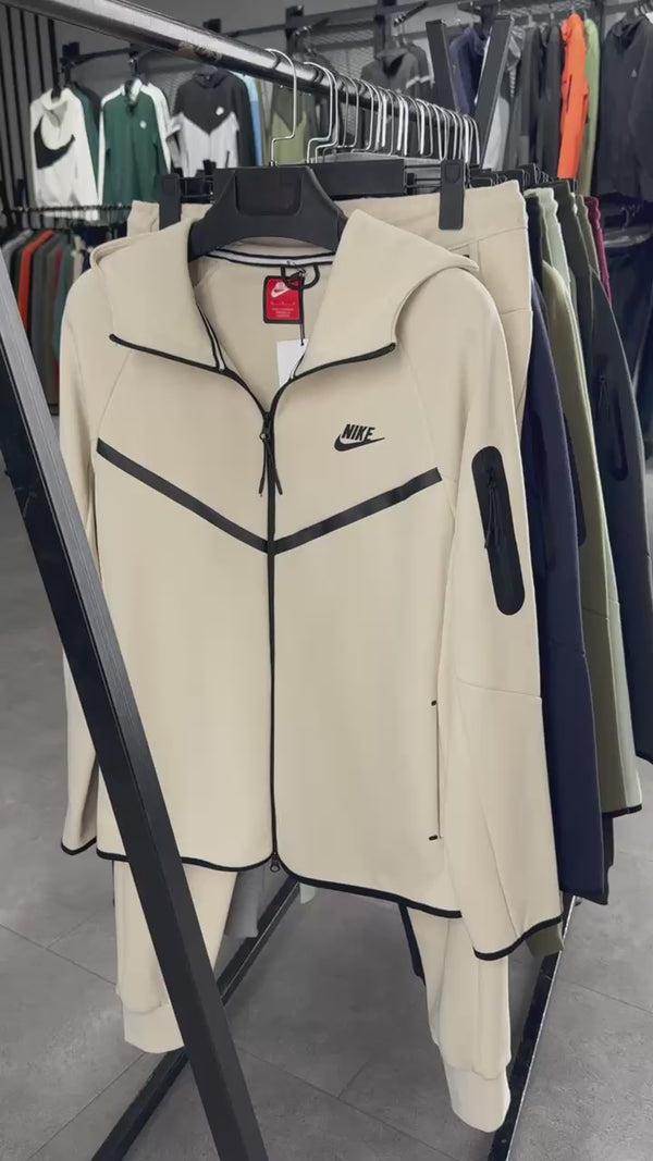 Nike Tech Fleece moška trenirka, grafitna. Model 2024. Vrhunska kakovost