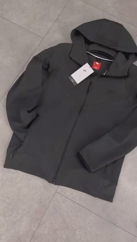 Nike Tech Fleece moška trenirka, grafitna. Model 2023. Vrhunska kakovost