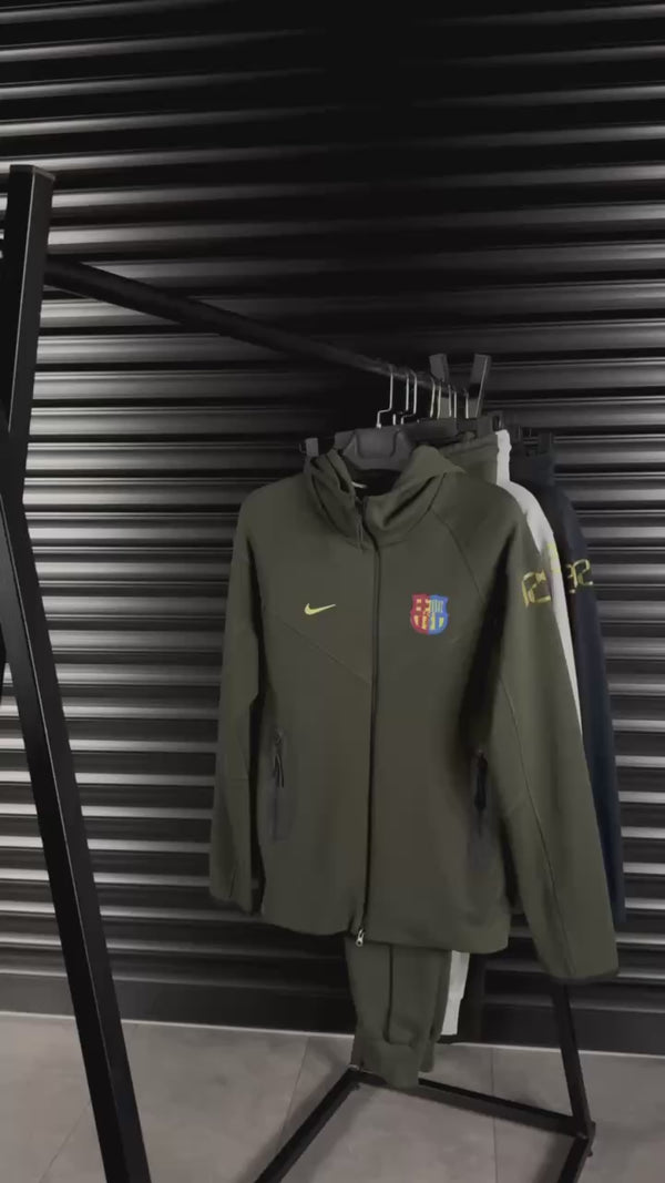 Nike Barcelona Tech Fleece moška trenirka, grafitna. Premium kakovost