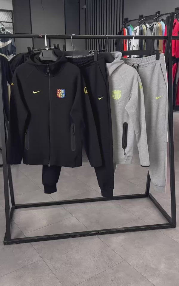 Nike Barcelona Tech Fleece moška trenirka, temno modra. Vrhunska kakovost