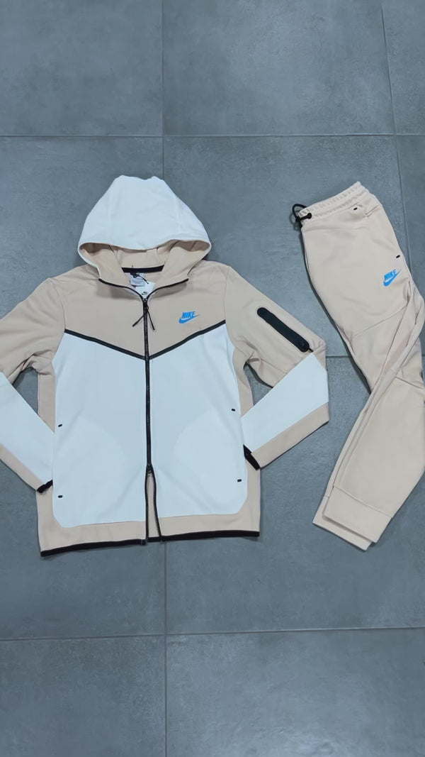 Nike Tech Fleece moška trenirka, bež in bela. Vrhunska kakovost